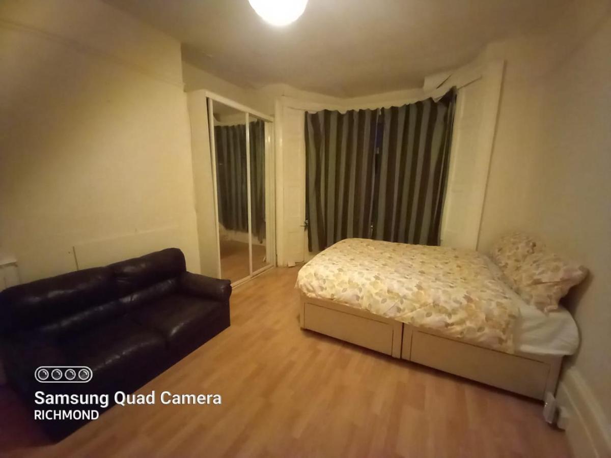 Elmdene Road - Large Room London Ngoại thất bức ảnh
